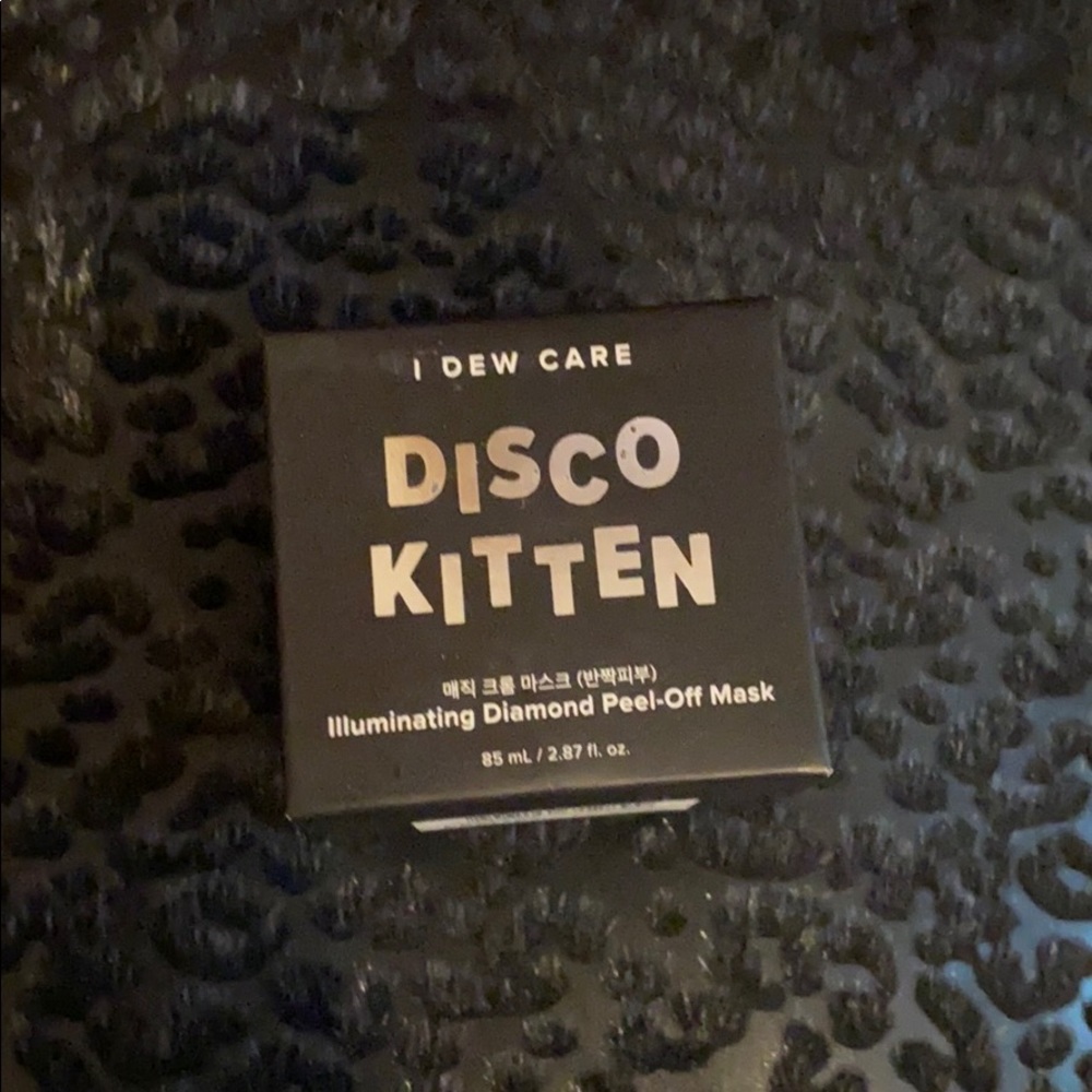 Disco kitten pell of mask